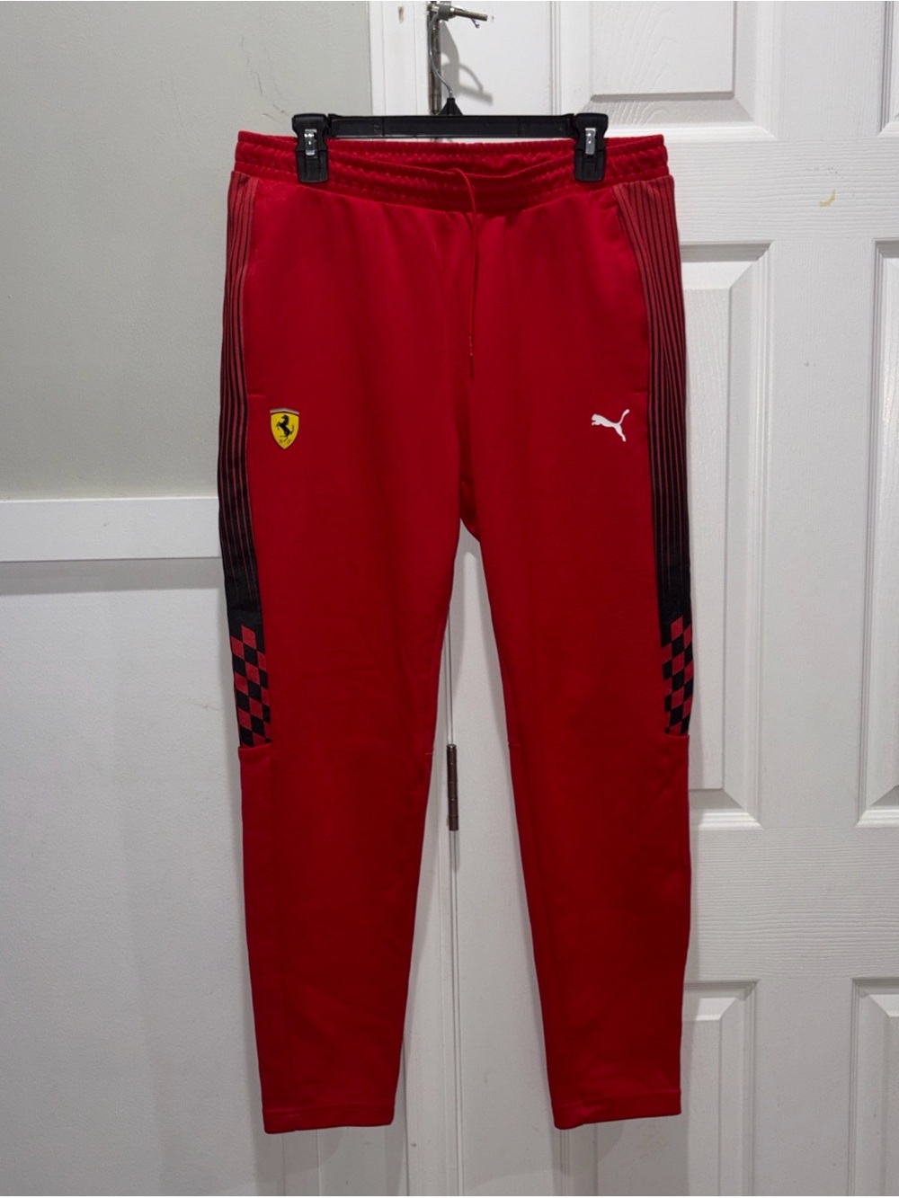 Formula One Team Ferrari Men’s Puma Red Track Pants Size Large